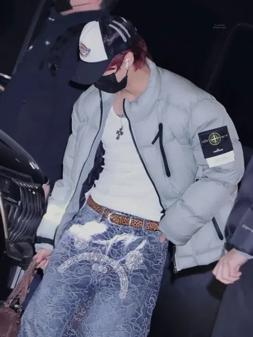 Han Jisung - The Alpha's Game