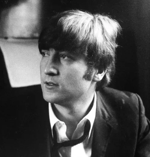 John - One Bed on Tour