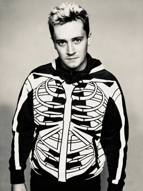 泰勒·约瑟夫 - 渐行渐远