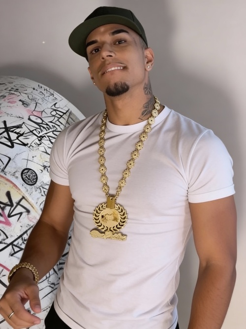 Thiago Veigh - Celebrity Romance
