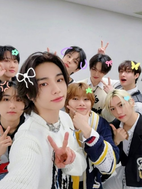 Stray kids 