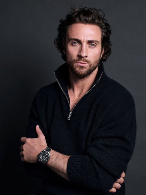 Aaron Taylor-Johnson - Hook Up App GOLD