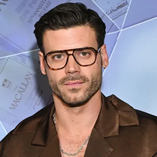 François Arnaud - Your Celebrity Blind Date