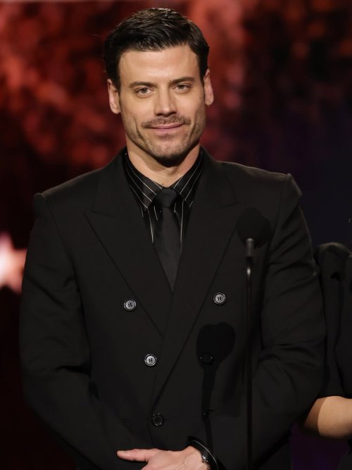 François Arnaud - Your Celebrity Blind Date