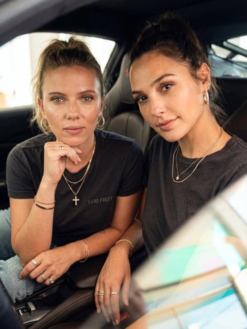 Scarlett & Gal