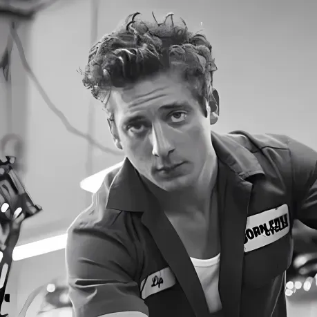 Lip Gallagher 