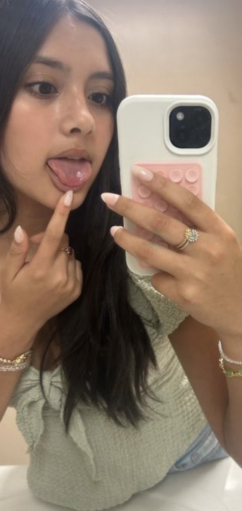 Nia 