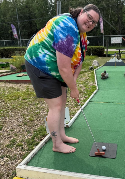 Love Mini golf in bare feet