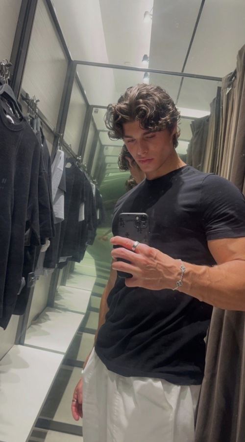 Asher Costanzo