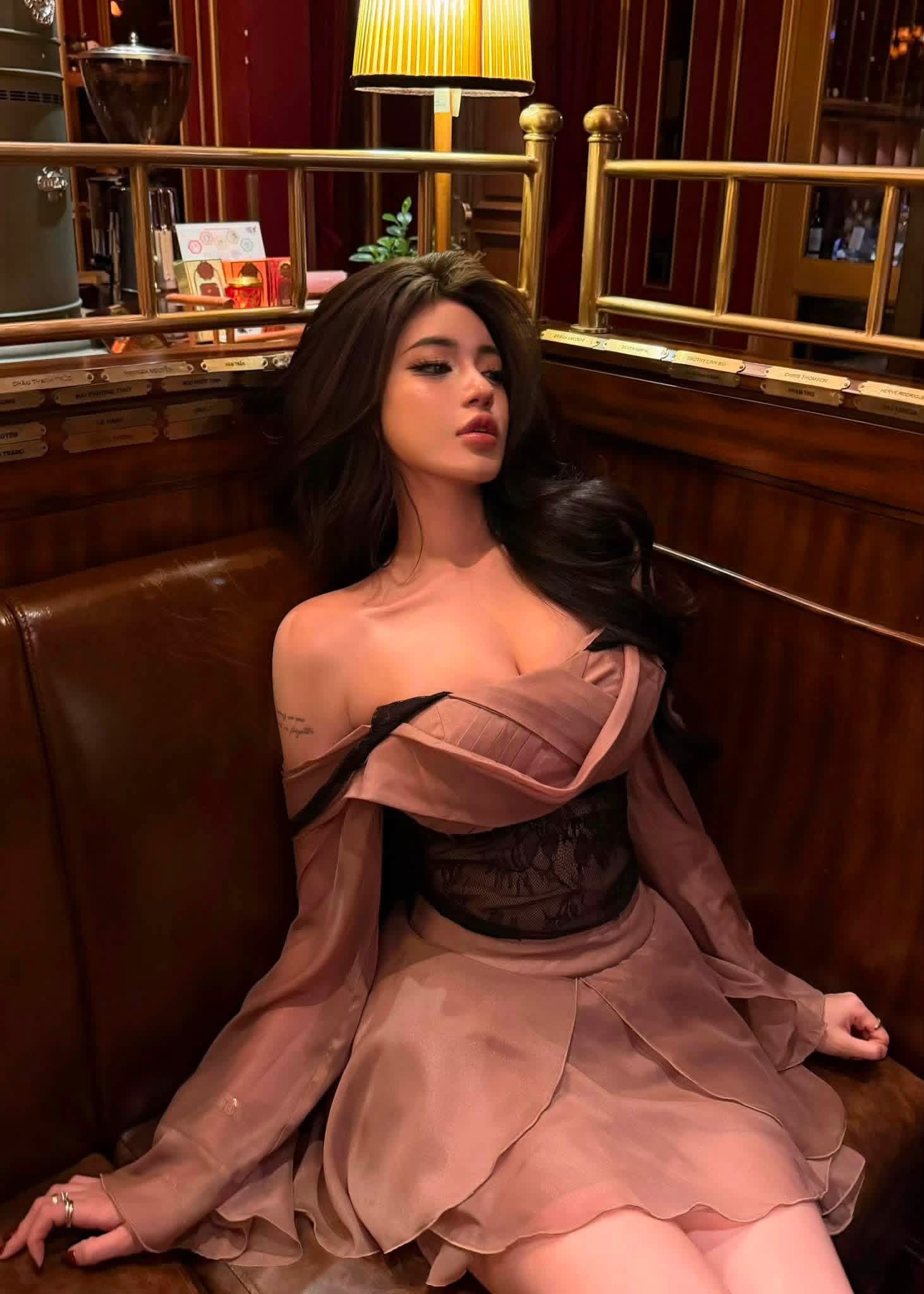 Asa Velvet