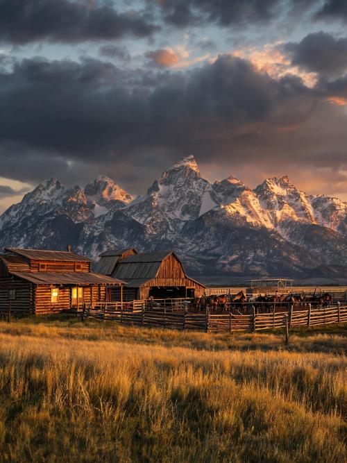 YELLOWSTONE | The Dutton Ranch