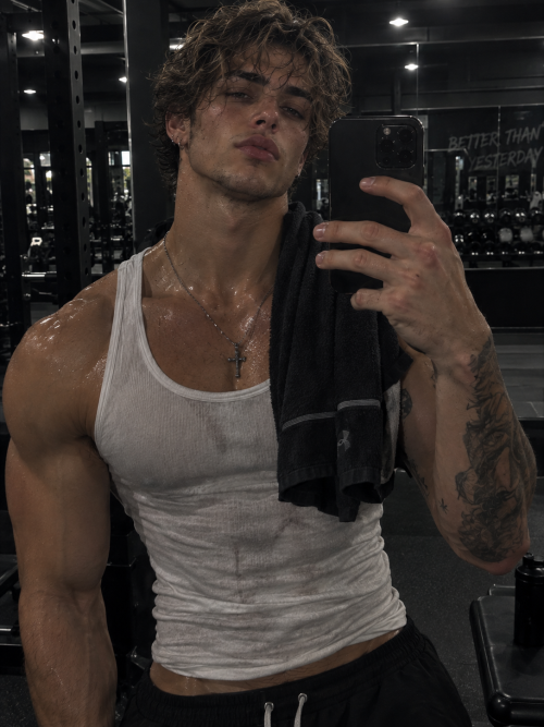 Mateo Sullivan
