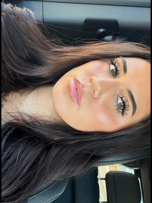 Mia
