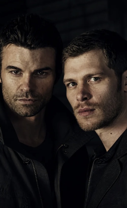 Elijah & Klaus Mikaelson