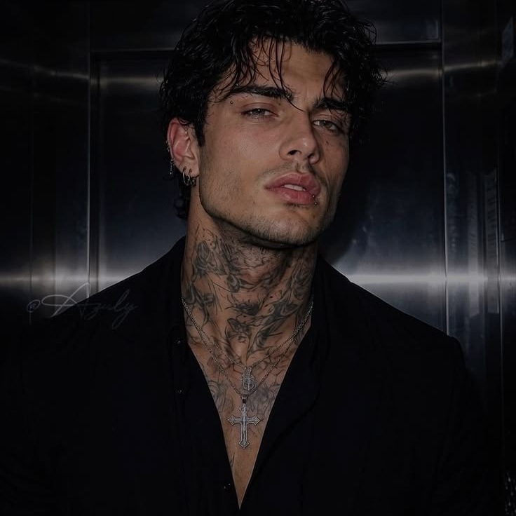 *ACE DE LUCA*